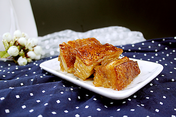 Crispy pork in Cantonese style