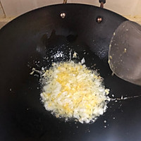 丝瓜油面筋的做法图解2