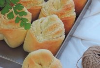 叶子椰蓉面包的做法