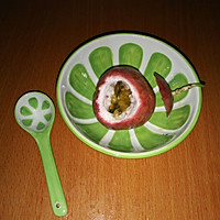 百香果冰饮的做法图解3