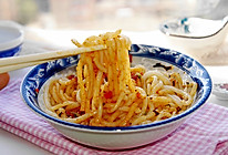 #橄榄中国味 感恩添美味#海鸭蛋黄酱拌米线的做法