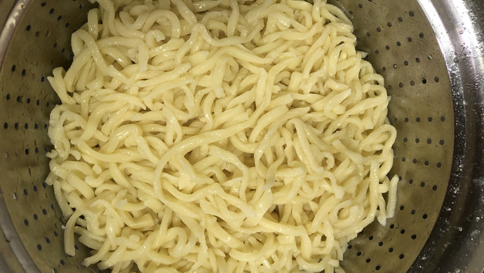 简单易做的手擀鸡蛋面