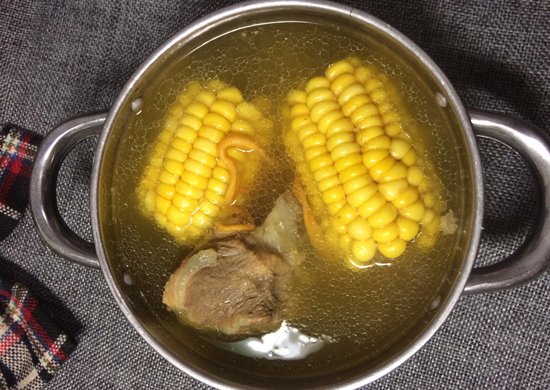 火麻油虫草花猪骨玉米汤----壮阳食补汤
