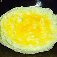 分享：如何分辨土鸡蛋--青椒炒鸡蛋的做法图解4