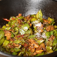 「辣椒炒肉」| 平平无奇的下饭神仙菜的做法图解9