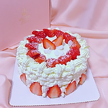 淡奶油戚风草莓蛋糕