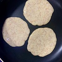 #糖小朵甜蜜控糖秘籍#无油香蕉松饼的做法图解7