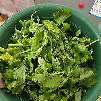 蒸芹菜叶的做法图解1