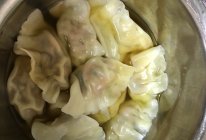 香菇猪肉胡萝卜饺子的做法
