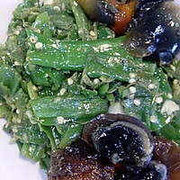 擂辣椒皮蛋的做法图解1