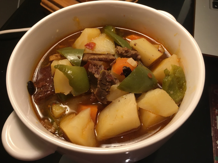 川香版土豆炖牛肉的做法