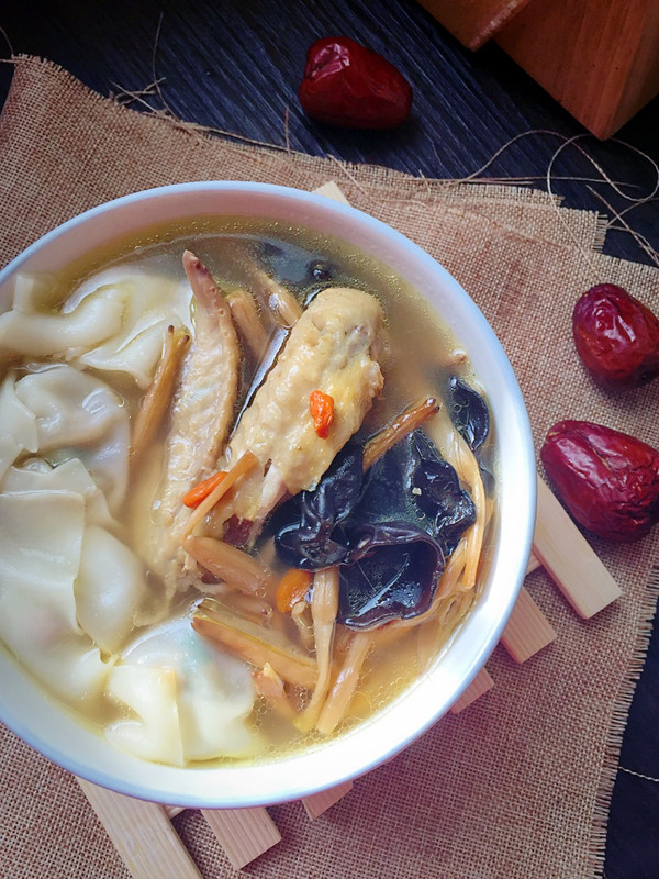 鸡汤菜肉馄饨【附红枣枸杞鸡汤做法】