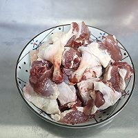 #开启冬日滋补新吃法# 红烧鸭腿的做法图解2