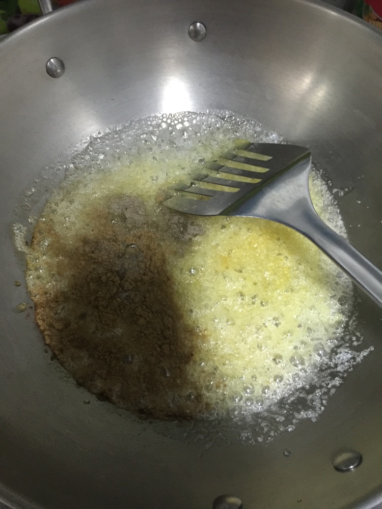 多味花生的做法图解1