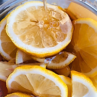 自制蜂蜜柠檬茶的做法图解3