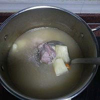 淮山猪骨汤的做法图解4