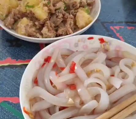 粉蒸肥肠（小孩可以吃）