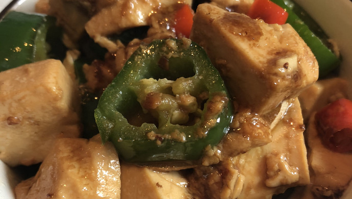 超下饭的双椒焖豆腐