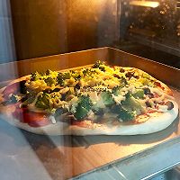 #硬核菜谱制作人#菌菇西兰花脆底披萨的做法图解9