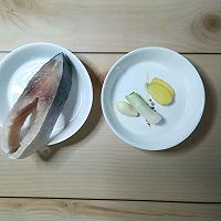 炖金昌鱼：宝宝辅食营养食谱菜谱的做法图解1