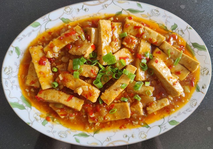 鱼香豆腐，剁椒豆腐，美味下饭的做法