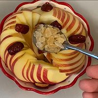 #流感季饮食攻略#冰糖红枣蒸苹果的做法图解4