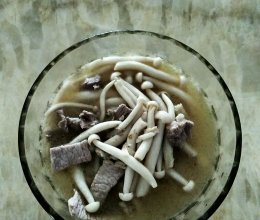 白玉菇猪肉上汤的做法