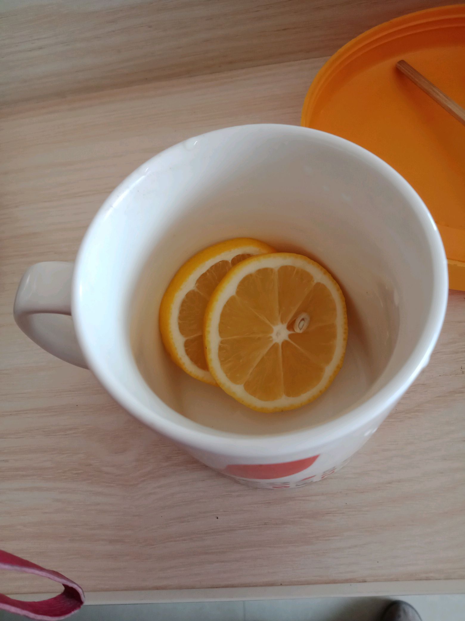 红糖柠檬水怎么做_红糖柠檬水的做法_豆果美食