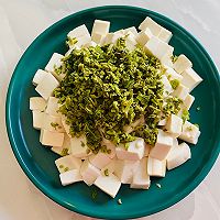 春季养肝正当时～香椿头拌豆腐的做法图解7