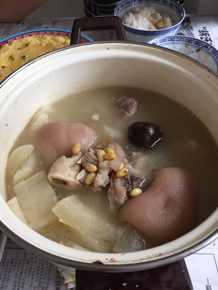 猪蹄养颜汤的做法