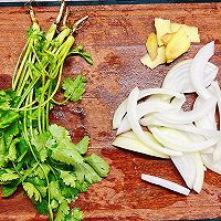 #旅行中的美味#鲜虾鸡爪煲的做法图解10