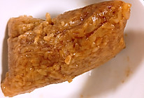 咸蛋黄肉粽的做法