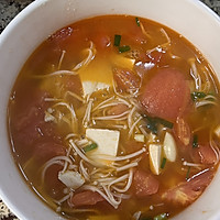 西红柿豆腐金针菇汤的做法图解5