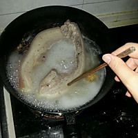 大喜大牛肉粉试用之猪肉白菜炖粉条的做法图解2