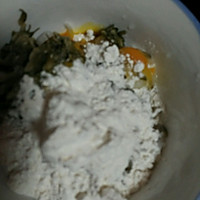 洋槐花鸡蛋饼的做法图解3