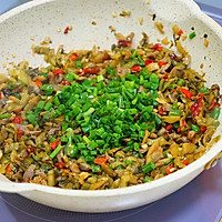 酸菜炒鸡胗的做法图解12