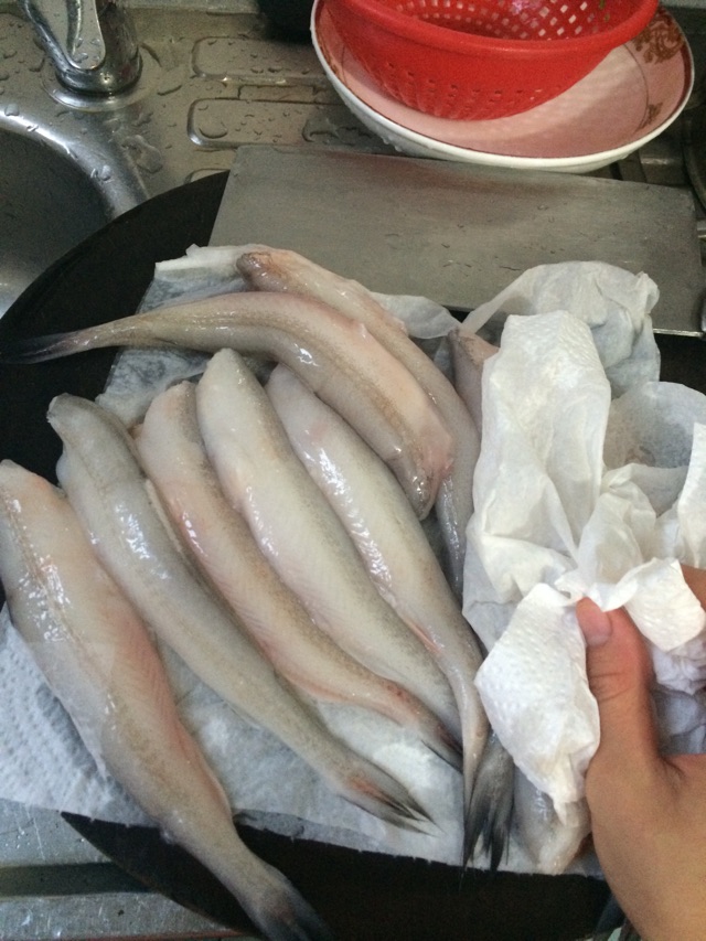 椒鹽九肚魚的做法图解3
