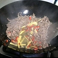 泡椒牛肉丝的做法图解4