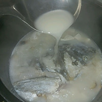 鱼头豆腐汤（奶白色的滋养）的做法图解3