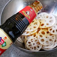 #味达美名厨福气汁，新春添口福#炝拌酸辣藕片的做法图解7