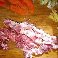 有机花菜胡萝卜炒肉片的做法图解6