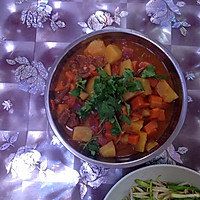 西红柿胡萝卜土豆炖牛肉的做法图解1