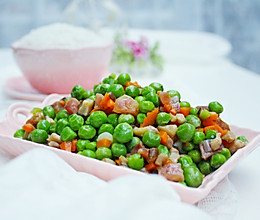 豌豆烩菜，粉嫩到夏天的做法