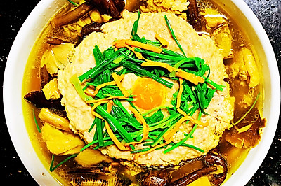 鲜掉眉毛的菌菇肉饼鸡