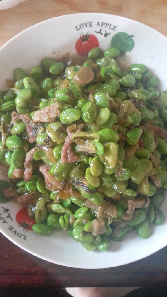 Shredded pork with pickled bean