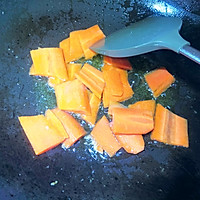 黄瓜炒肉片儿的做法图解5