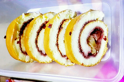蓝莓菠萝蛋糕卷