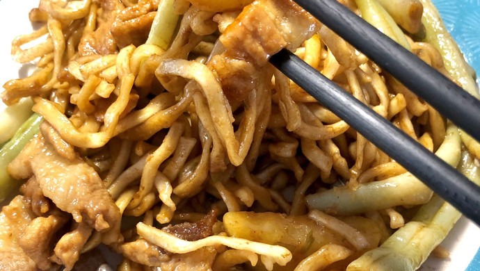 豆角焖面 配 牛肉海带汤