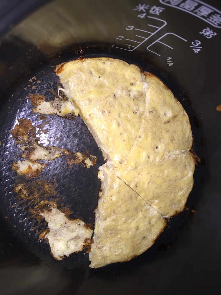 宿舍版——电饭锅香蕉饼的做法图解9