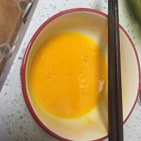 鸡蛋三明治的做法图解1